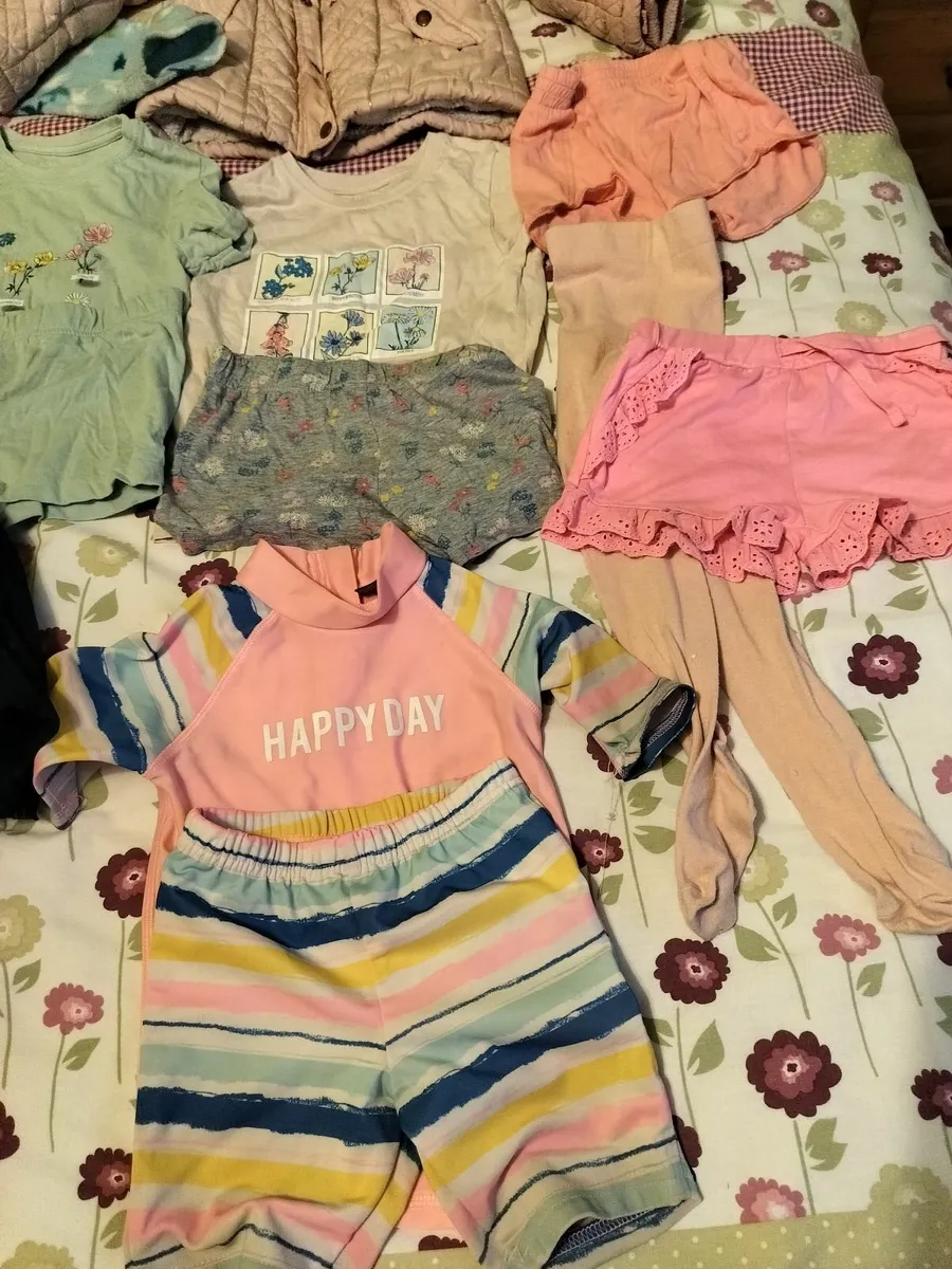 Girls bundle age 3-4 years - Image 4