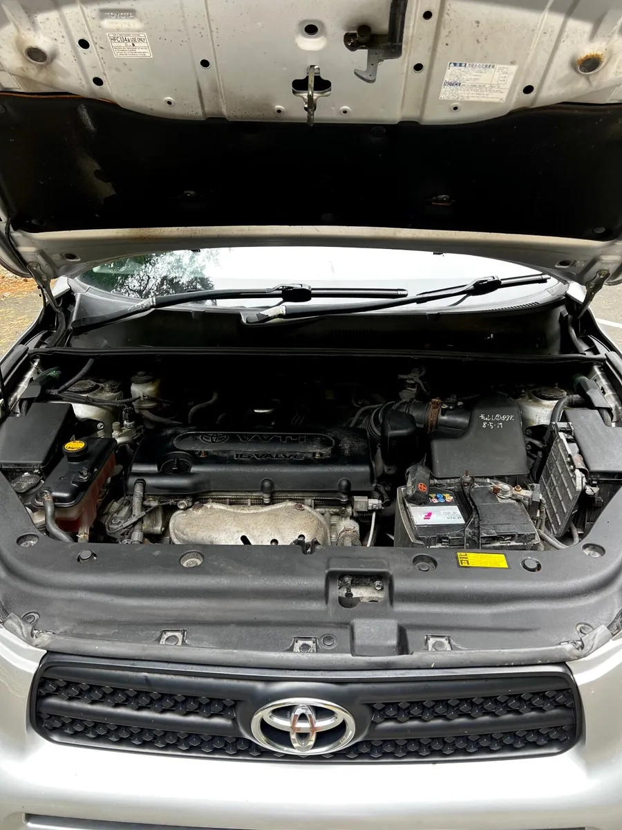 2007 Toyota RAV4 – 126,000 kms - Carplay - Image 3