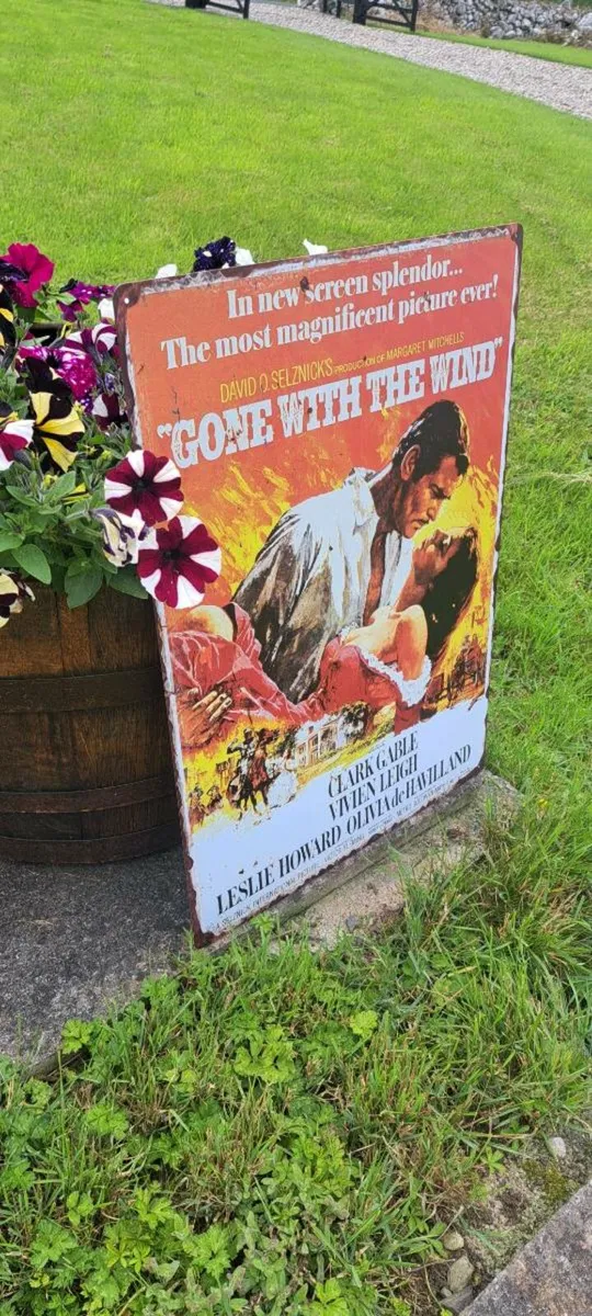 Large  gone with wind metal sign - Image 3