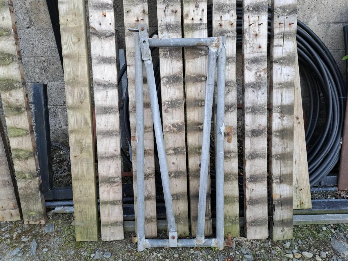 Crush Gate - Image 1