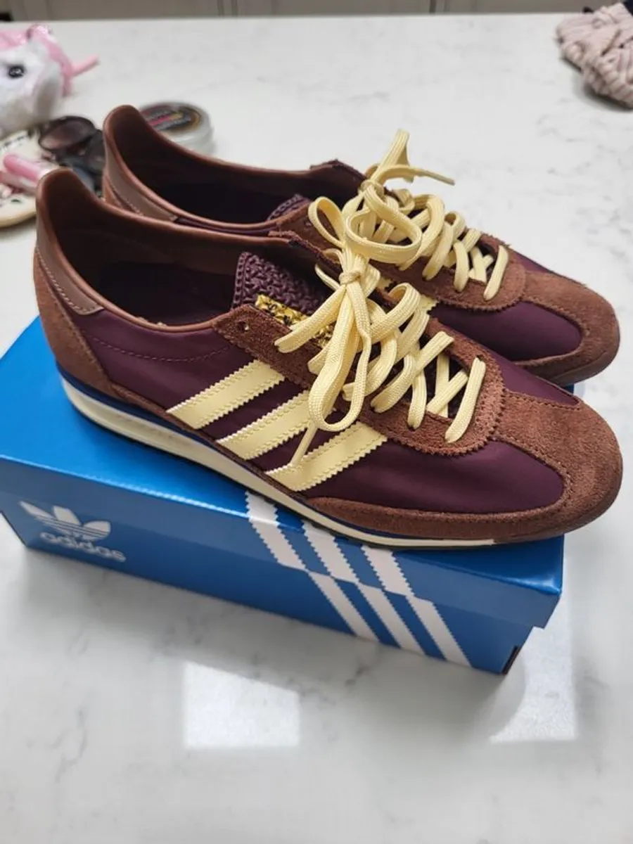 BRAND NEW Adidas Originals - Image 2