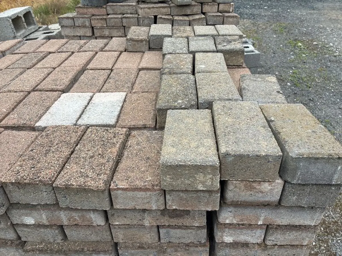patio cobbles - Image 4
