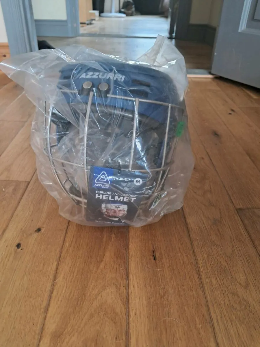 Azzurri medium helmet - Image 2