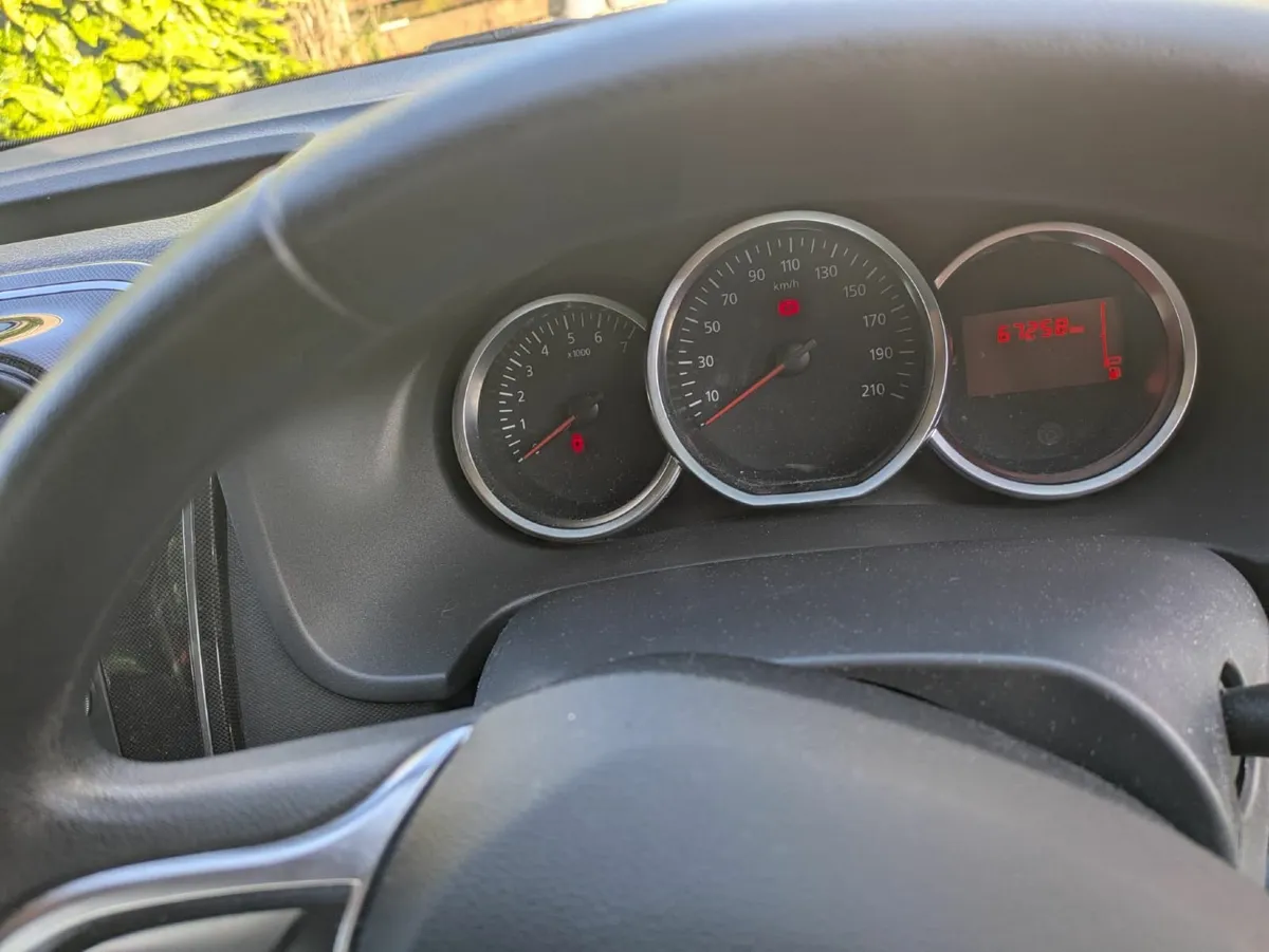 Dacia Sandero 2018 - Image 2