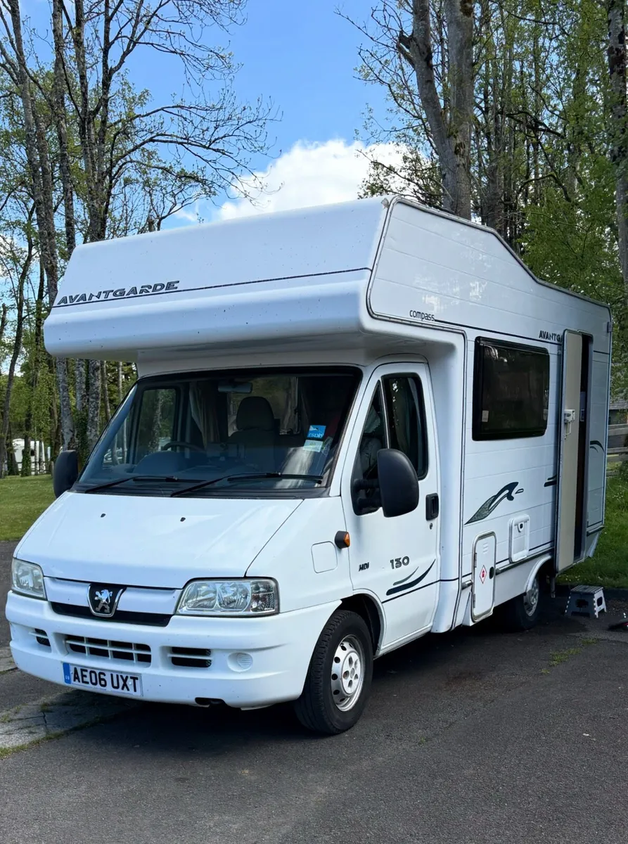 Compass avant-garde motorhome - Image 1