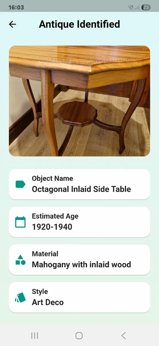Queen Anne style table - Image 1