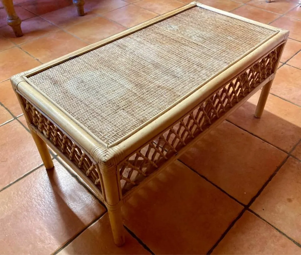 Vintage bamboo rattan coffee table - Image 1