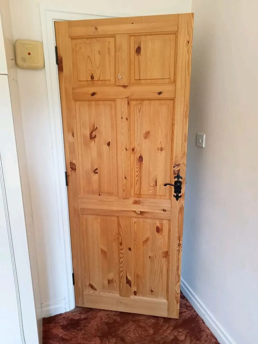 Solid pine 6 panel doors - Image 2
