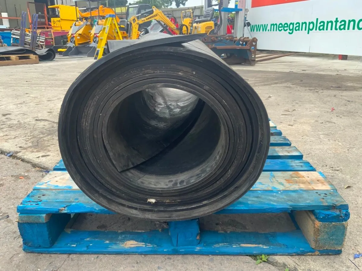 UNUSED 1400mm TEREX CONVEYOR RUBBER..001. - Image 4