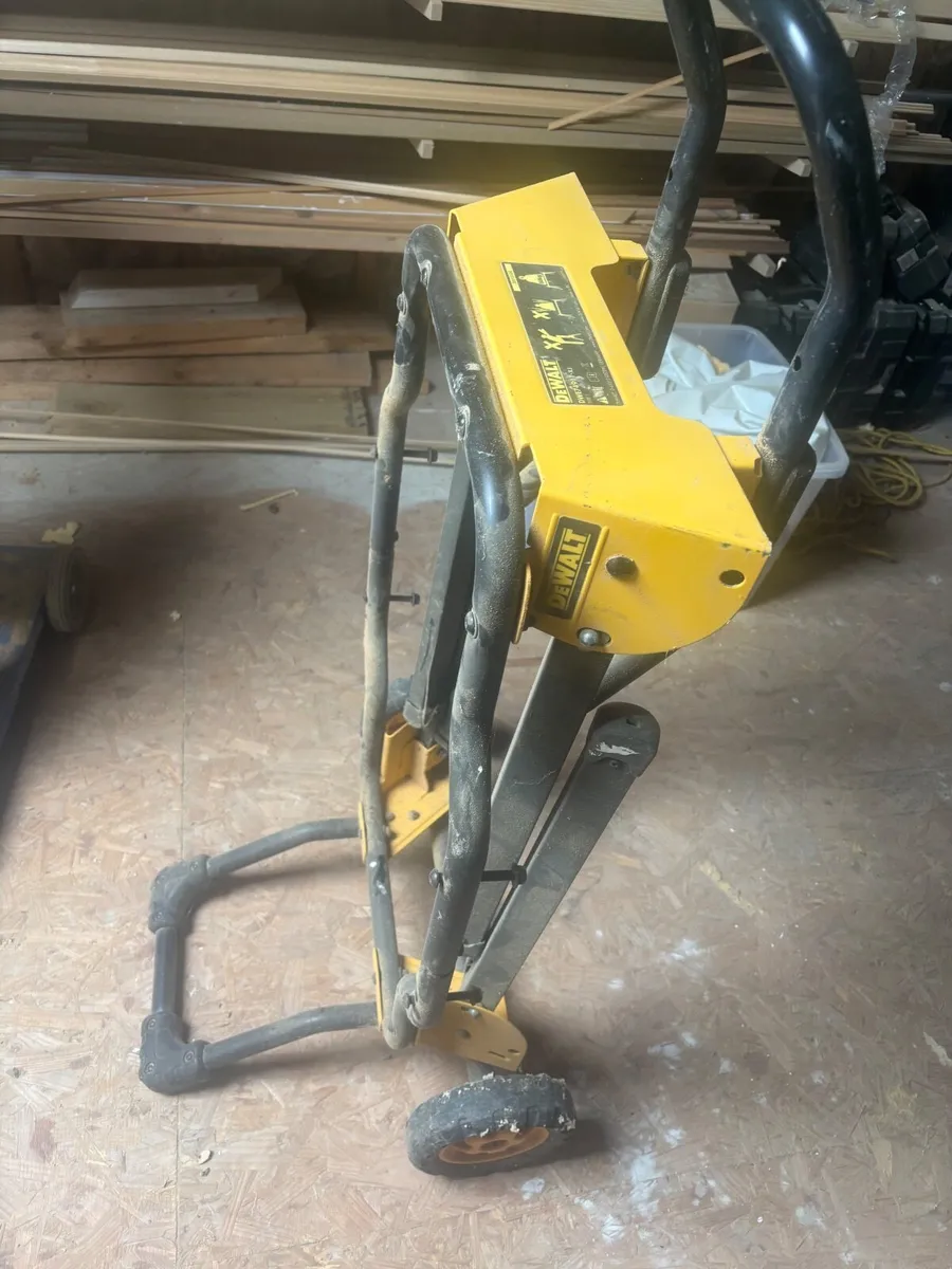 Dewalt Table saw rolling stand - Image 2