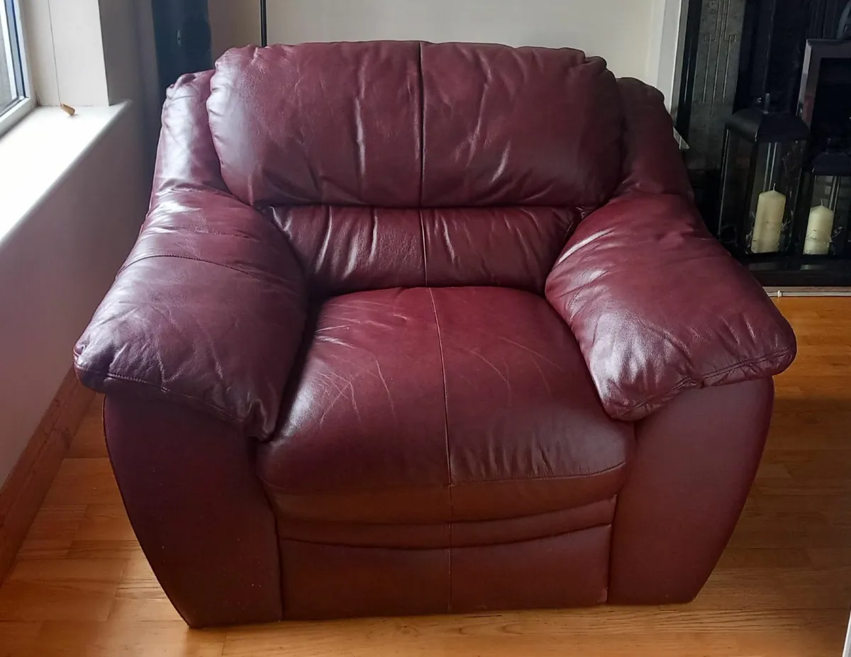 Armchair - Image 2