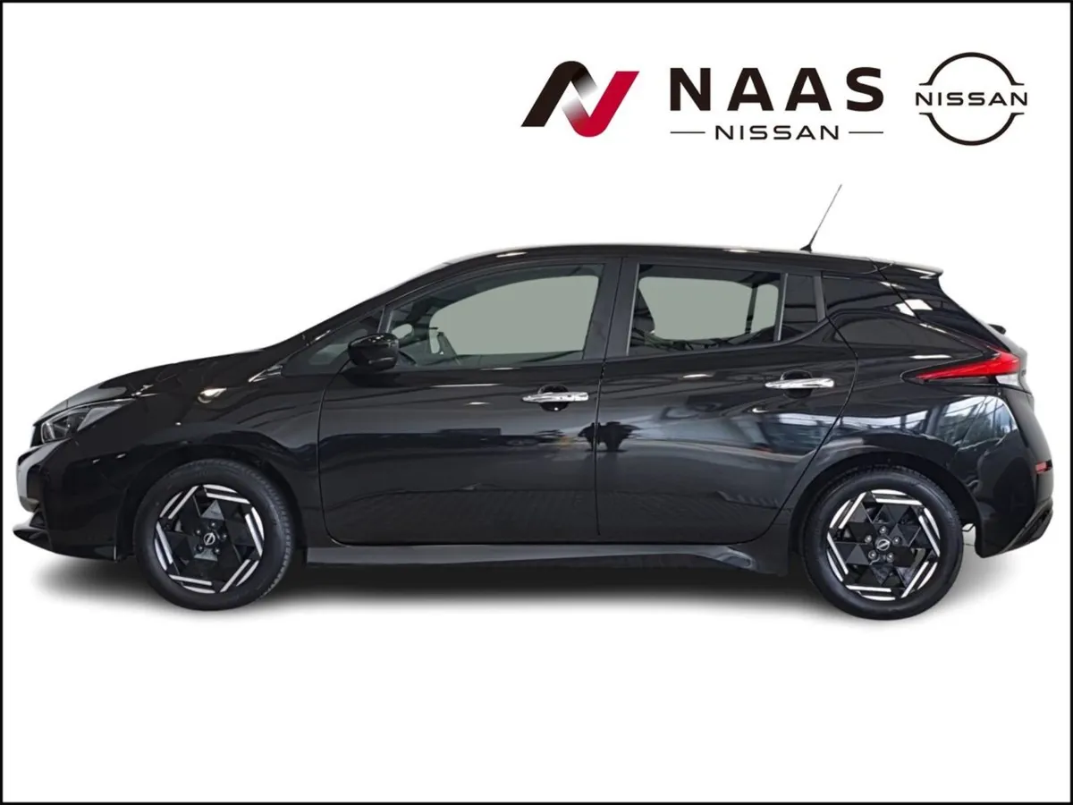 Nissan Leaf 40K EV SV Cold PK 40kw My22 4 4DR Auto - Image 4