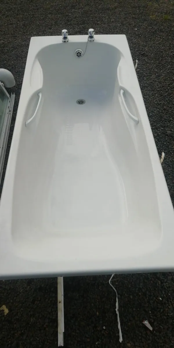 Bath - Image 2