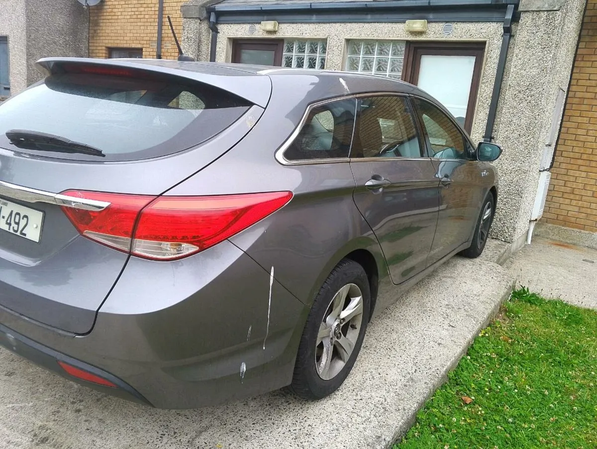 Car - Image 4