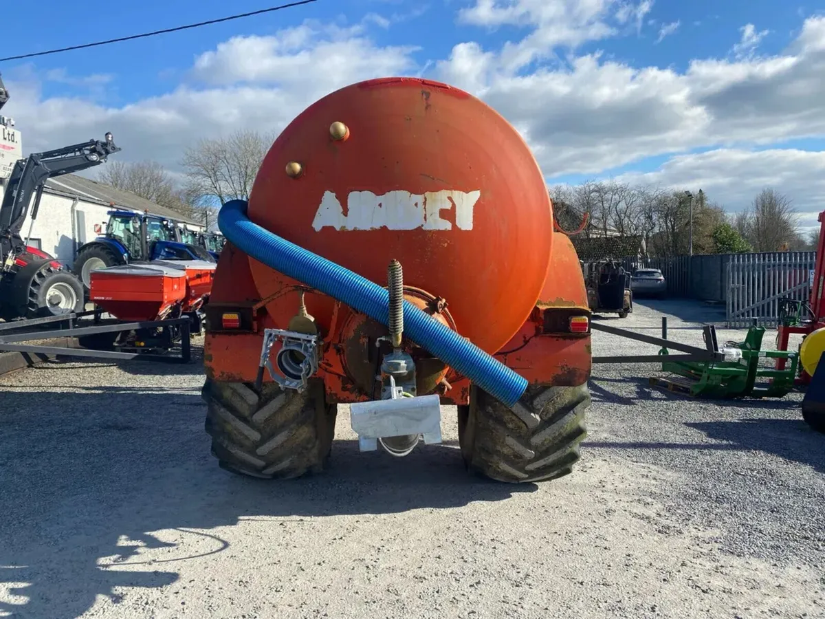 Abbey 2500 Gallon Vacuum Tank!!! - Image 1
