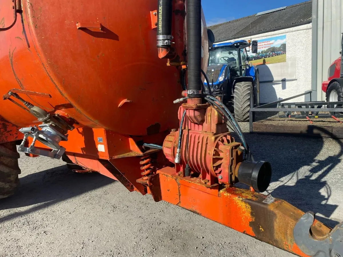 Abbey 2500 Gallon Vacuum Tank!!! - Image 3