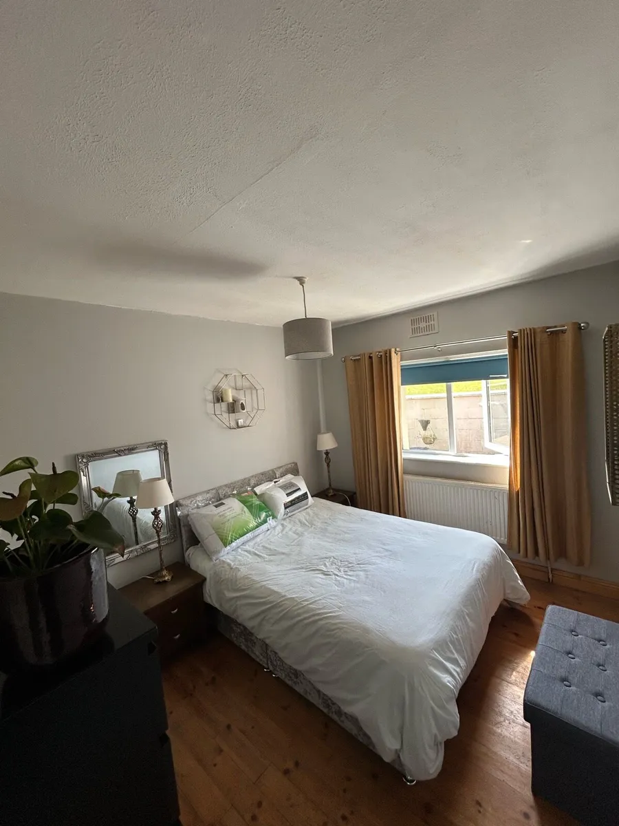 Room - Image 1