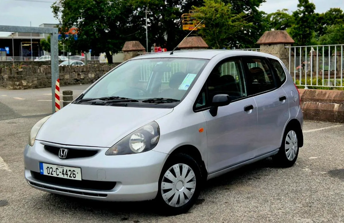 02" HONDA JAZ 1.3 NCT'D 11/25 ONLY 115K MILES - Image 1
