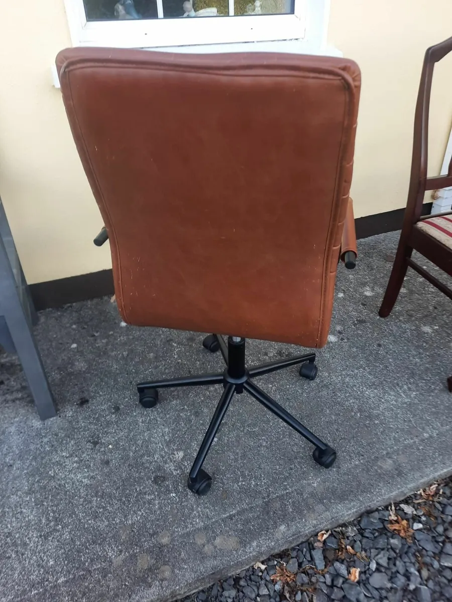 Office chair - Image 3