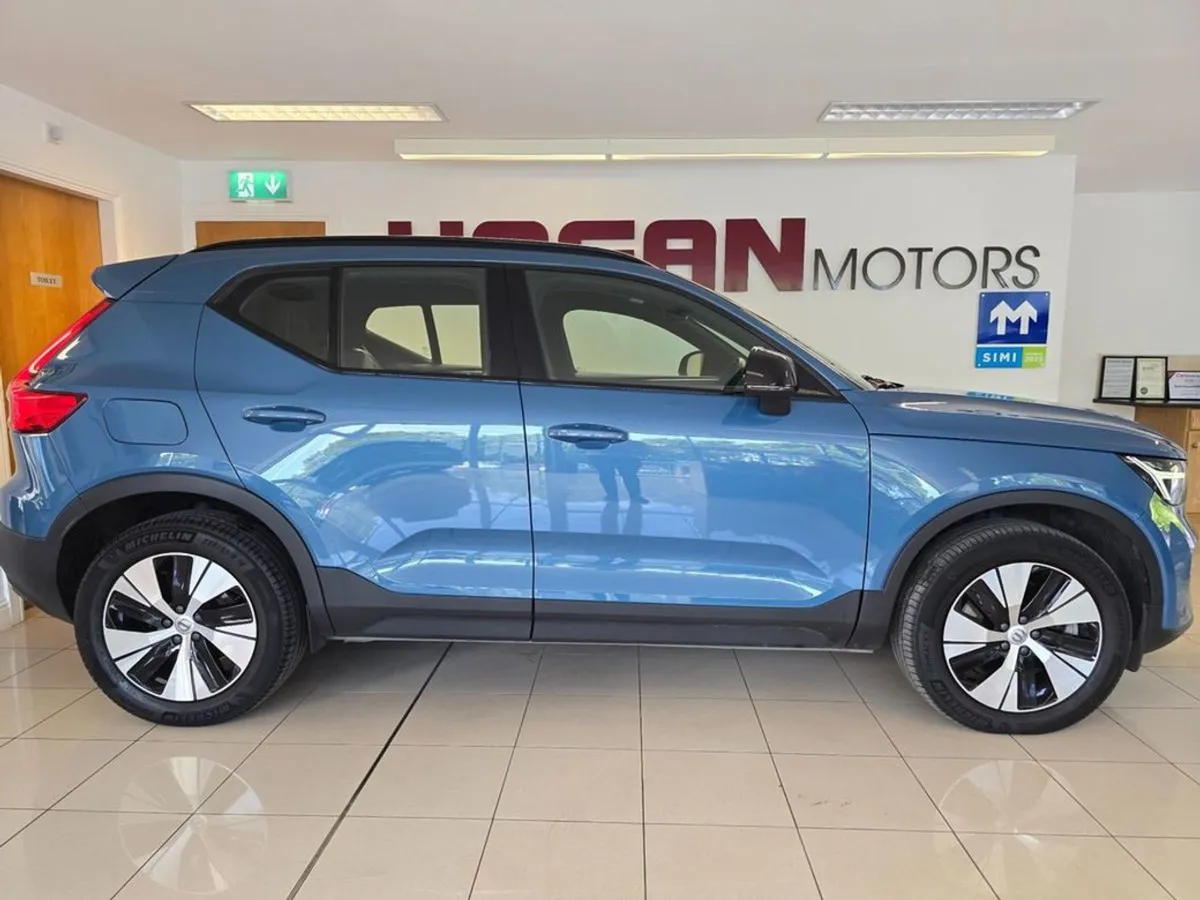 Volvo XC40 Recharge T4 Plus - Dark Phev Automatic - Image 3