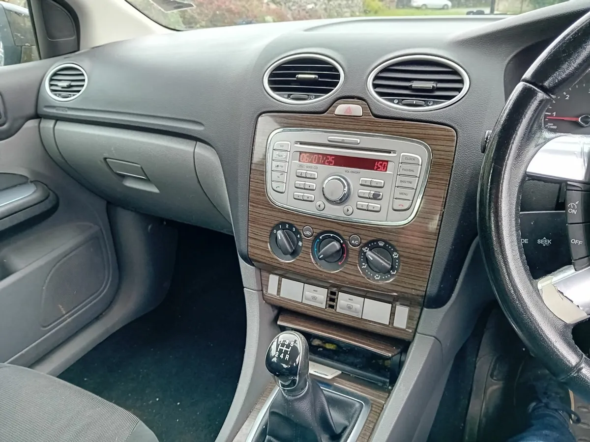 Ford Focus 2009 - Image 4