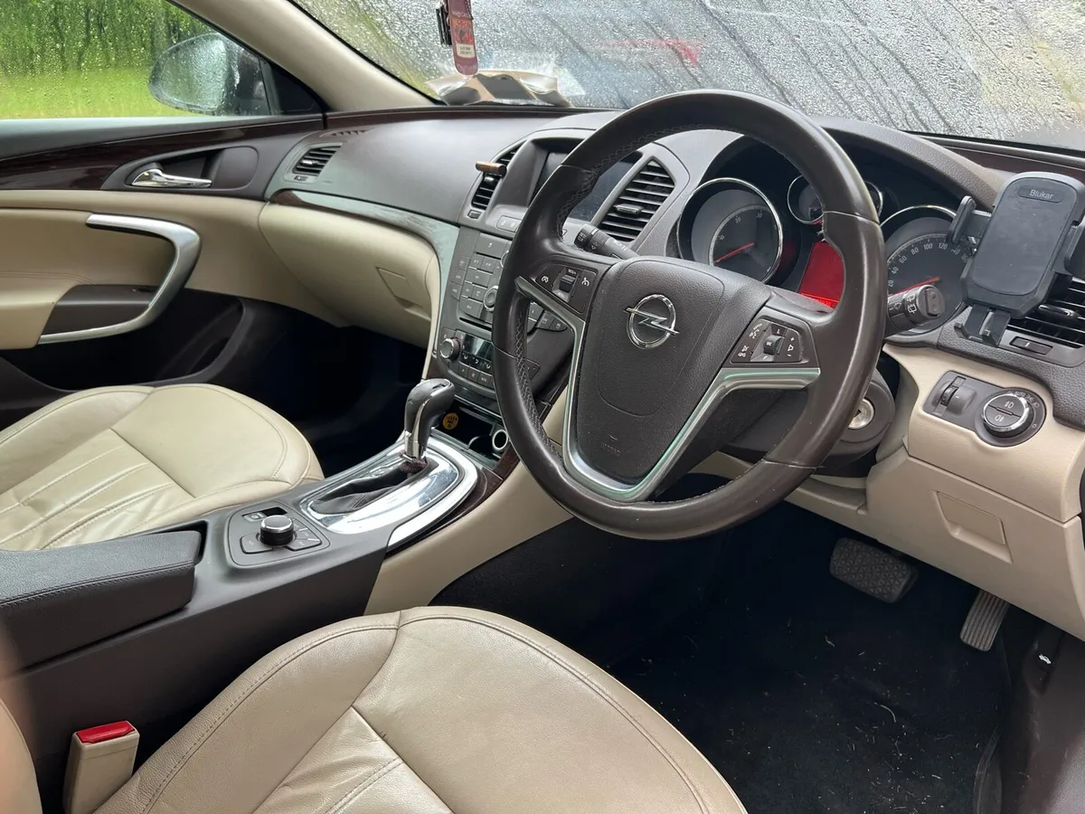 Car - Image 4