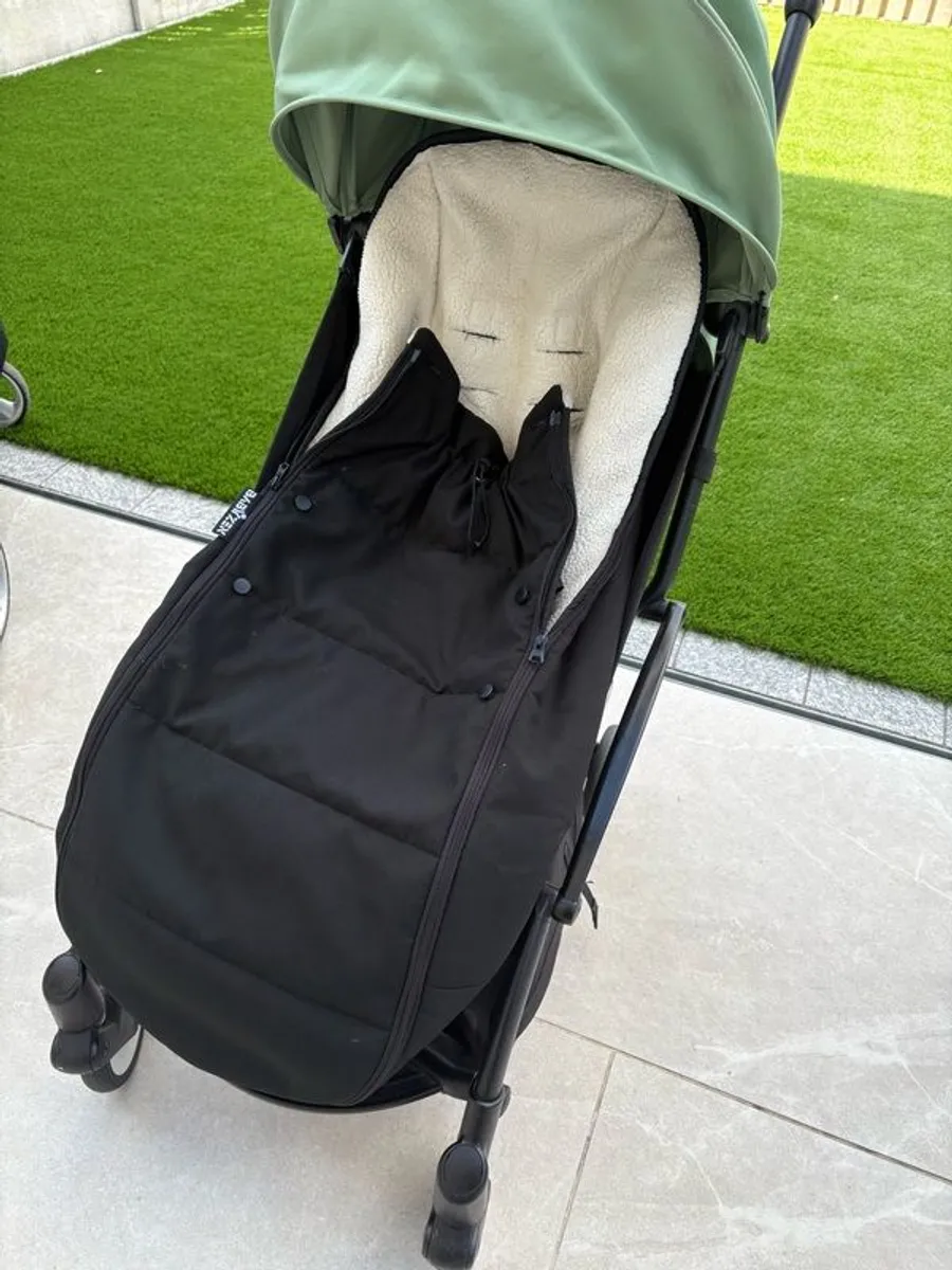 Babyzen yoyo2  6+ AND Newborn pack - Image 1