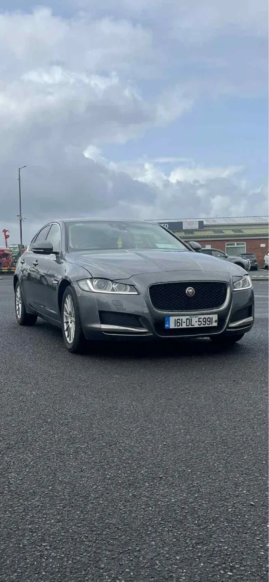 2016 jaguar xf 2.0d auto - Image 1