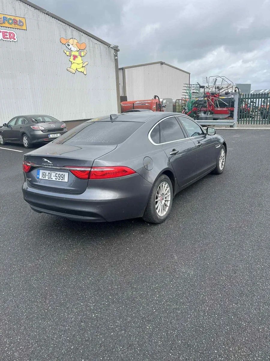 2016 jaguar xf 2.0d auto - Image 4
