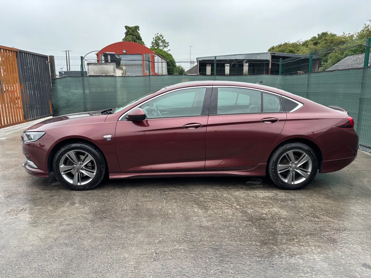 2019 Opel insignia Grand Sport Sri..Light Damage - Image 4