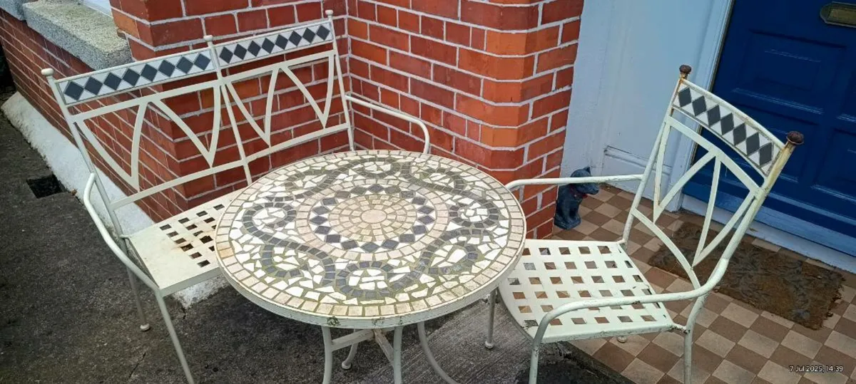 Vintage Patio Set - Image 1