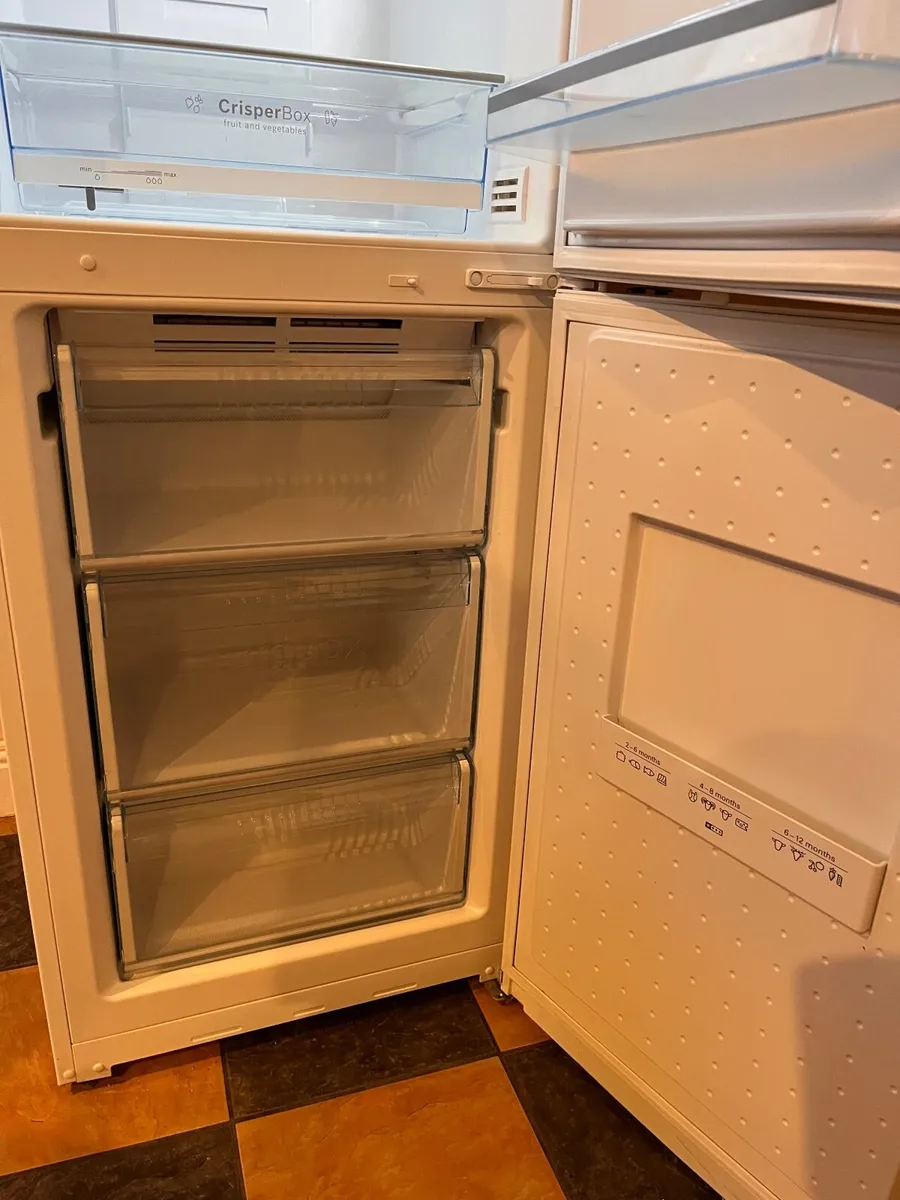 Fridge freezer - Image 2