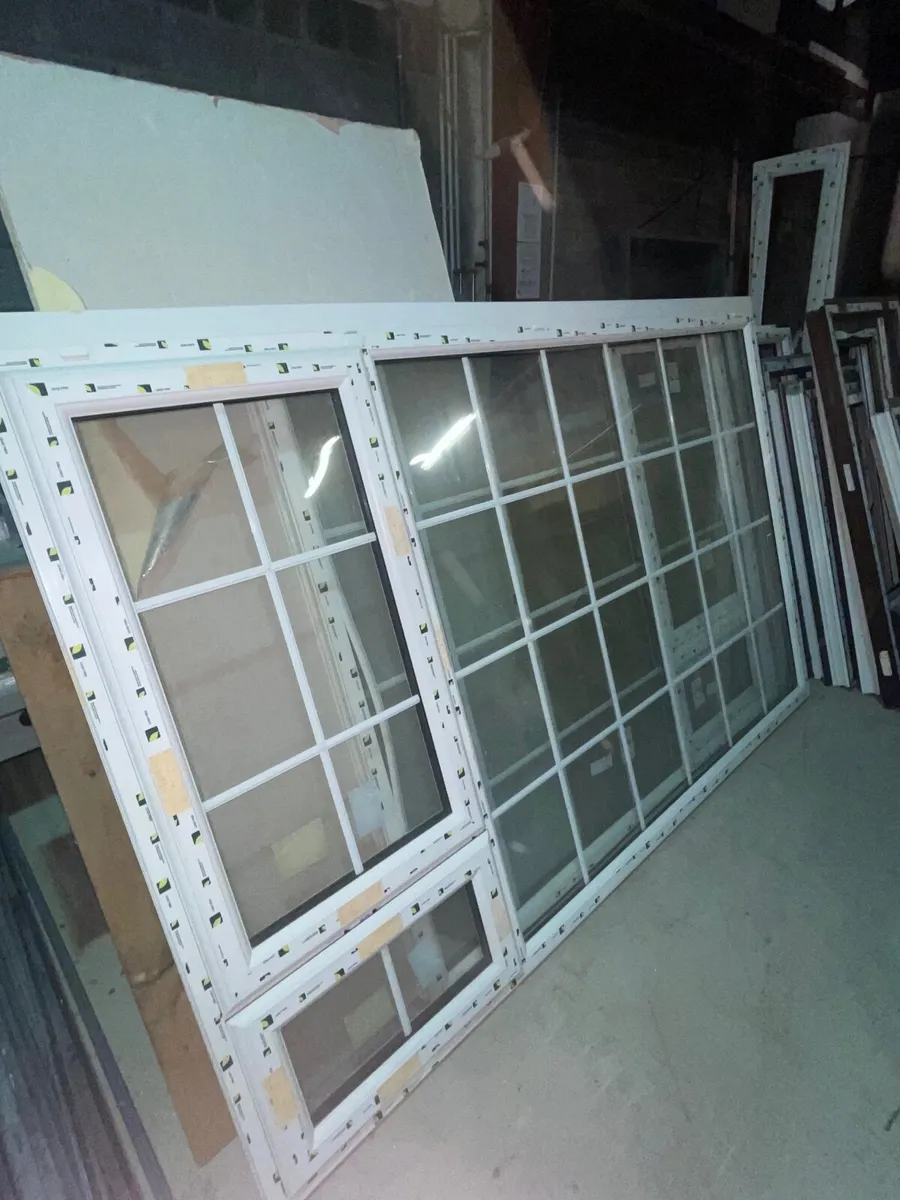 white windows - Image 3