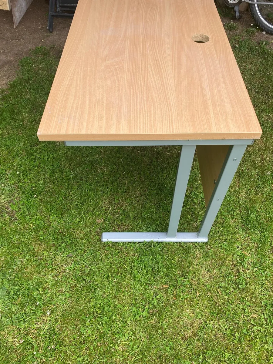 Desk - Image 3