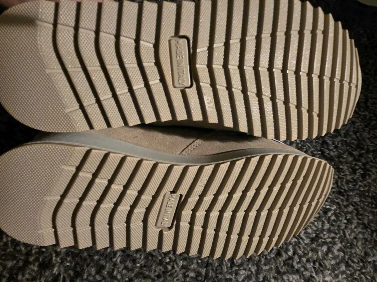 Brand new Shoes - Image 2