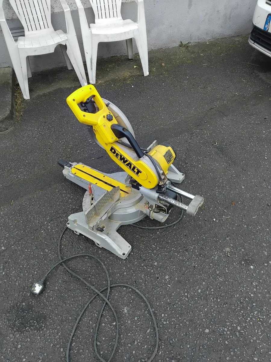 Dewalt DW 718 GD working 100-percent - Image 3
