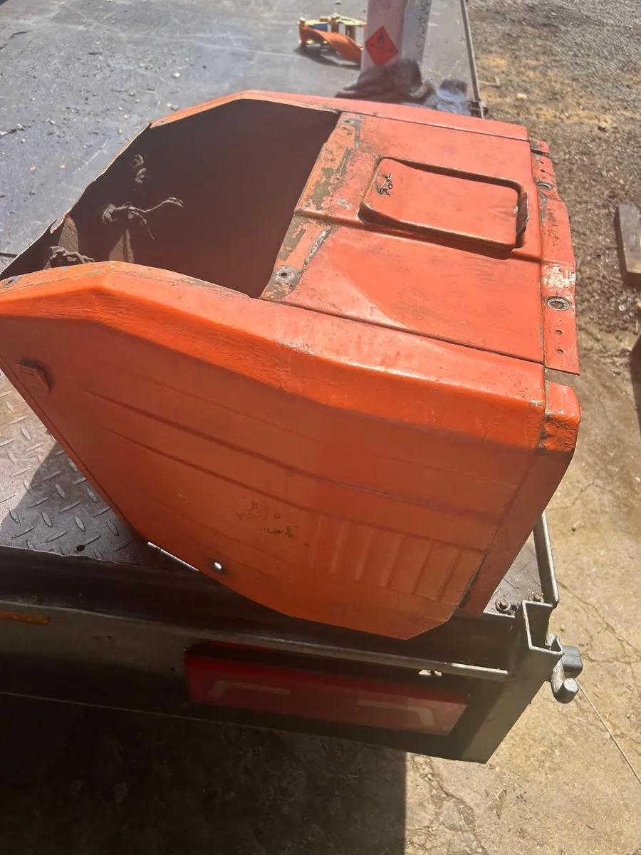 Universal 445/550 European parts - Image 3