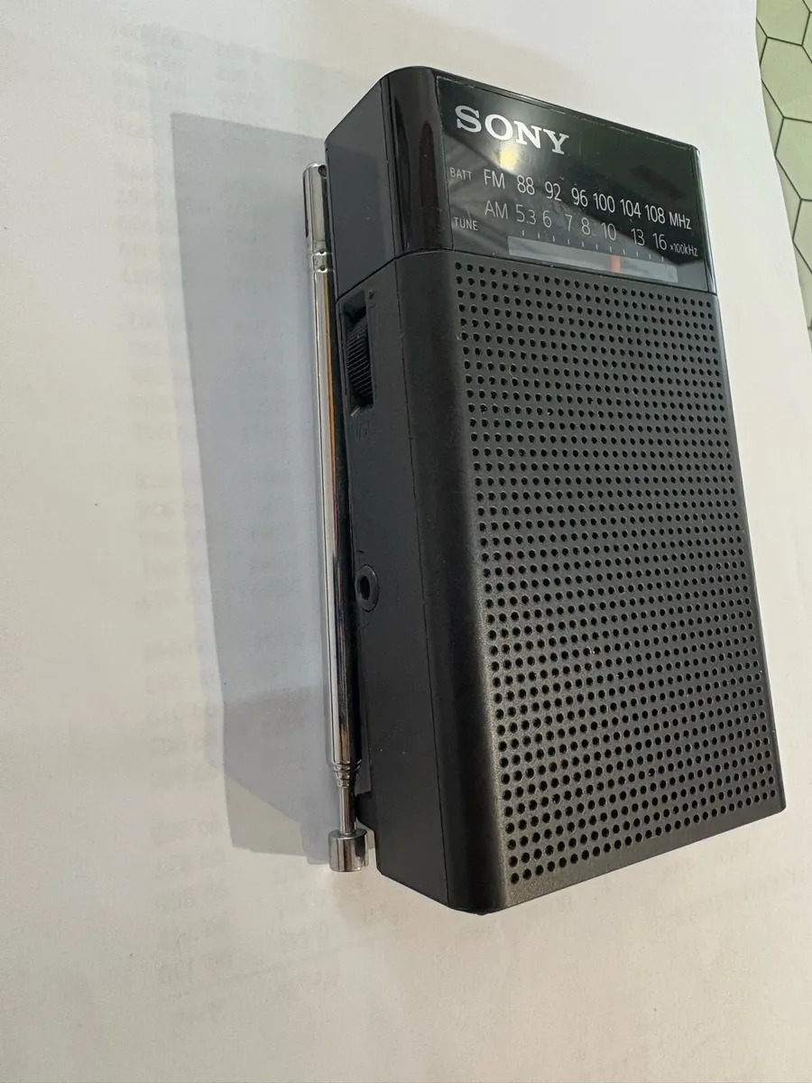 Sony ICF-P26 Portable Radio with Speaker - Image 2