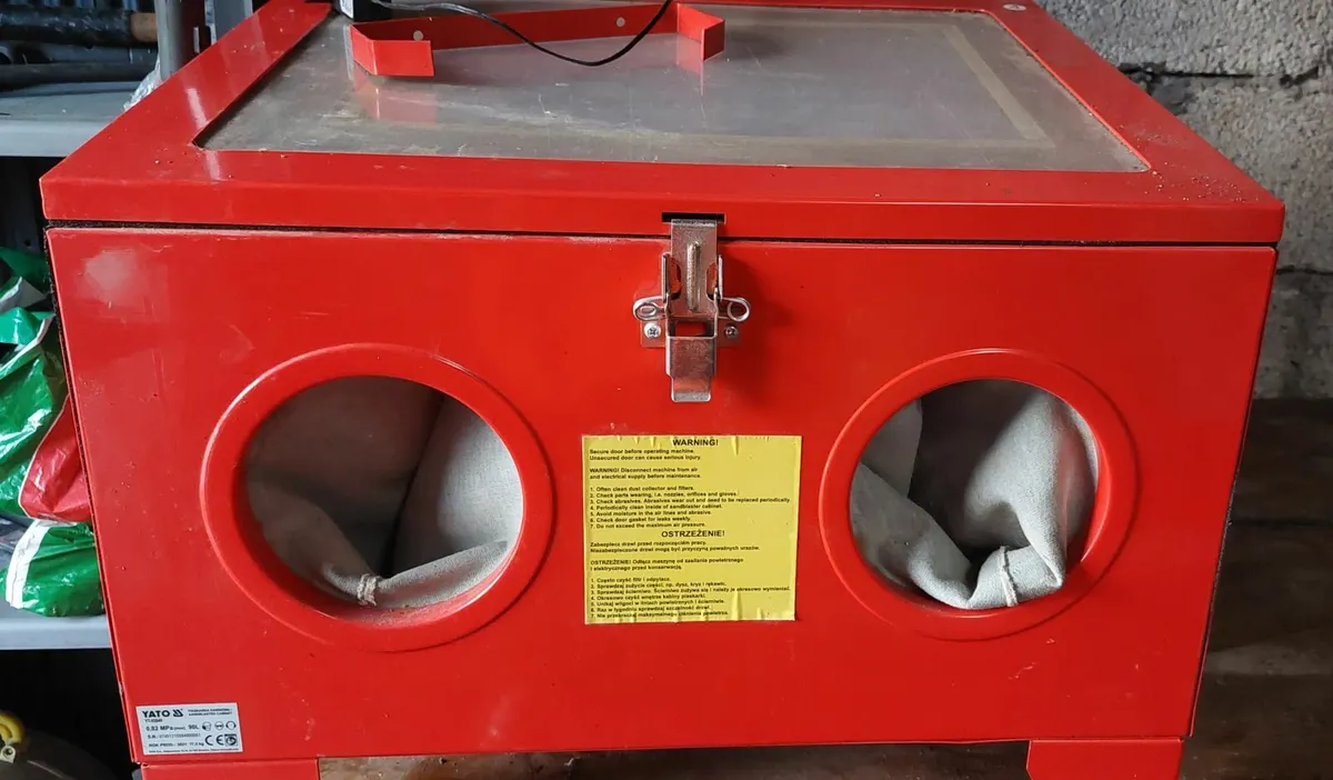 Sandblasting cabinet YATO - Image 1