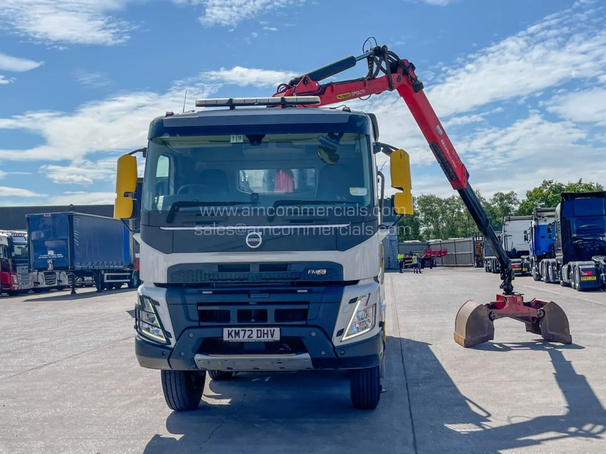2023 (72) VOLVO FMX 420 TIPPER GRAB - Image 3