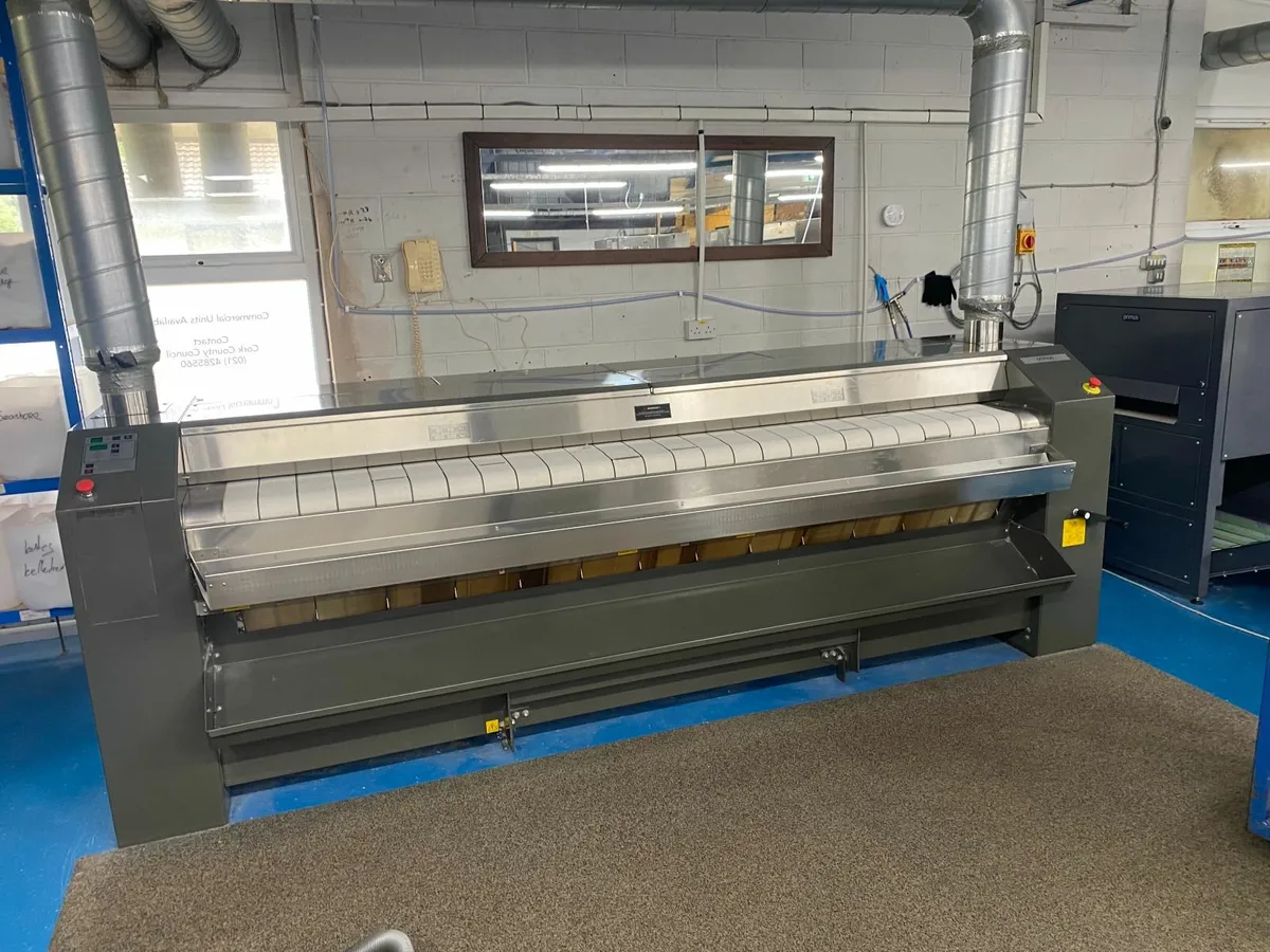 Commercial Linen Ironer - Image 1