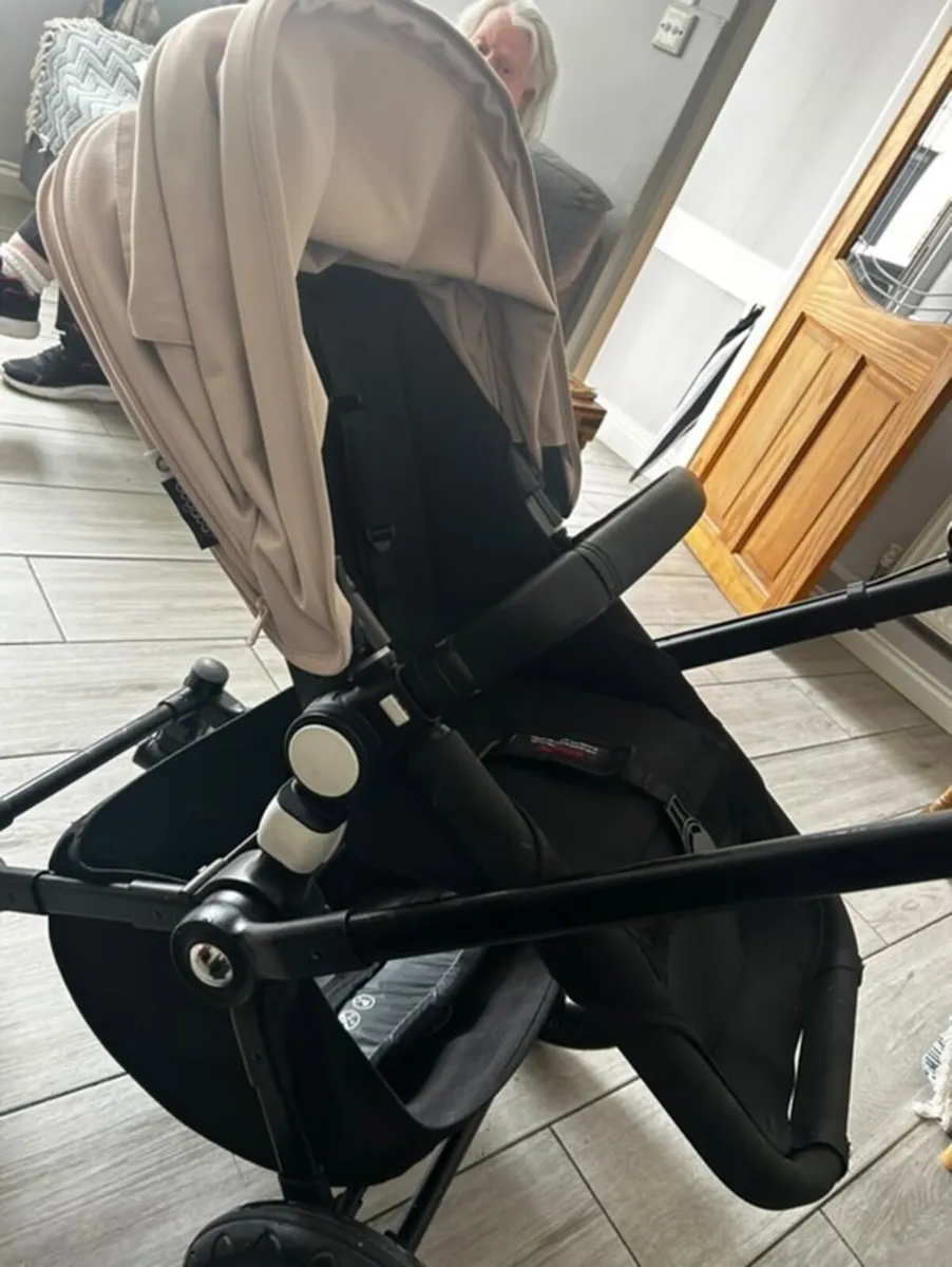 Pram - Image 2