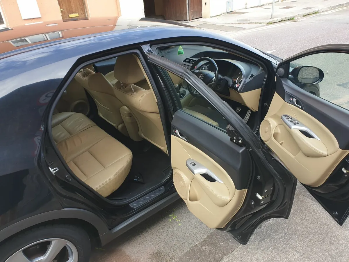 Honda Civic 2008 - Image 3