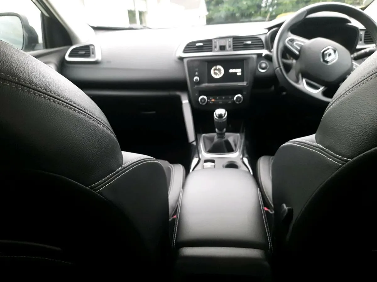 Car - Image 2