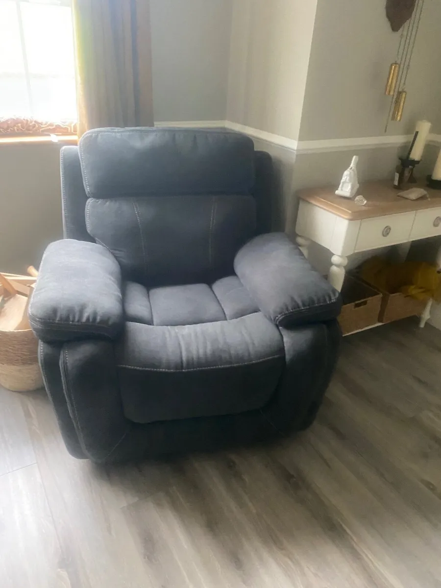 Sofa - Image 3