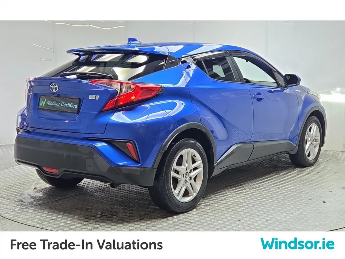Toyota C-HR S Hybrid - Image 3
