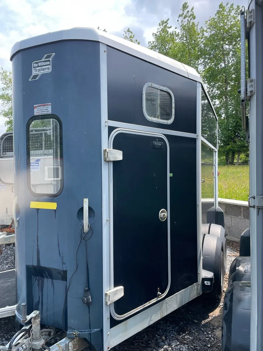 Ifor Williams horse box - Image 3