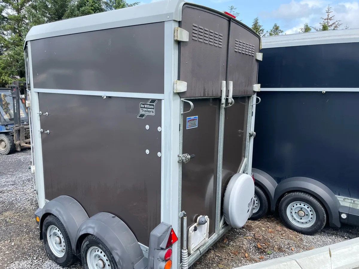 Ifor Williams horse box - Image 4