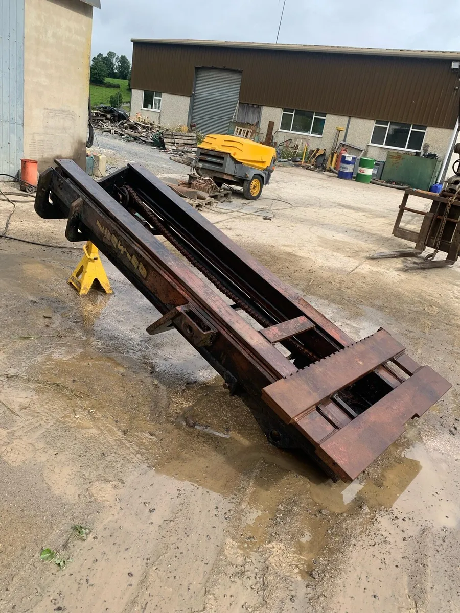 Forklift mast - Image 2