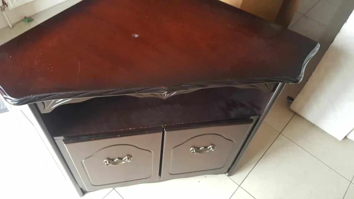 TV corner unit - Image 1